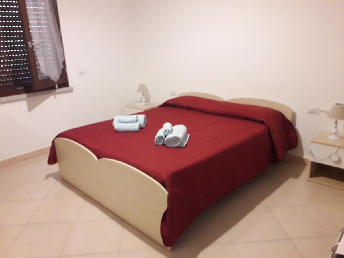 Bed and Breakfast Le Rondini Benetutti Exterior foto